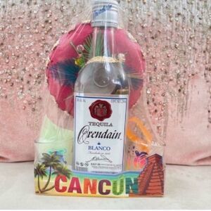 New Tequila Bottle & Shot Glasses Set